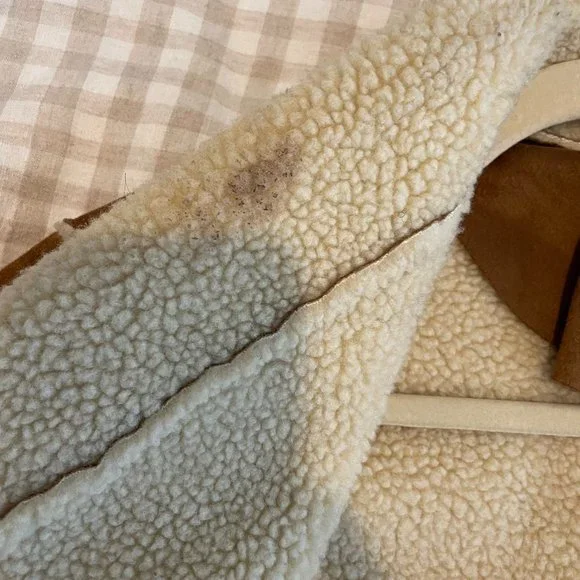 UO Faux Suede Sherpa Bomber Jacket sz XS - Picture 4 of 4